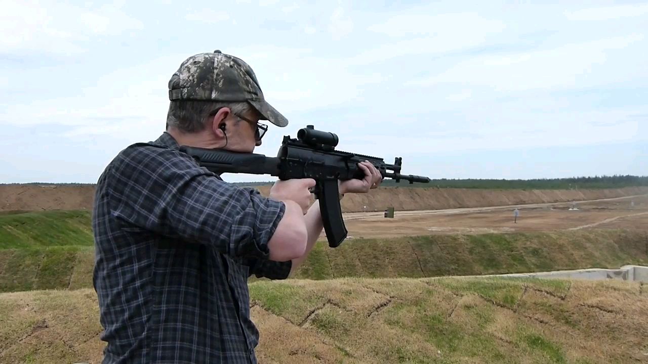 ak12全自动射击